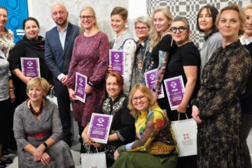 Zdjęcie laureatów konkursu na Tkaninę Przetykaną – Radziuszkę/ PIK