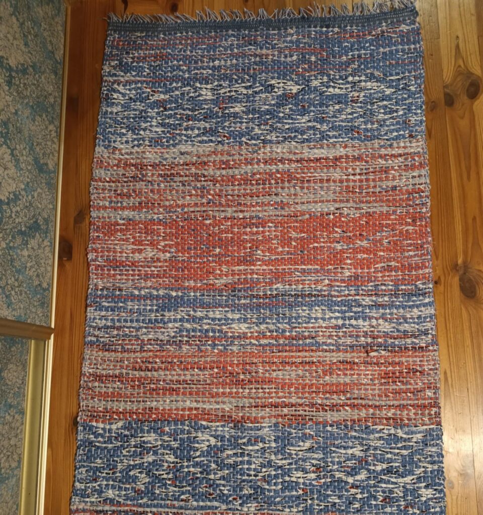 No name chodnik tzw. szmaciak autorstwa Urszuli Mendryk